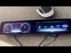 メルセデスのスクリーン